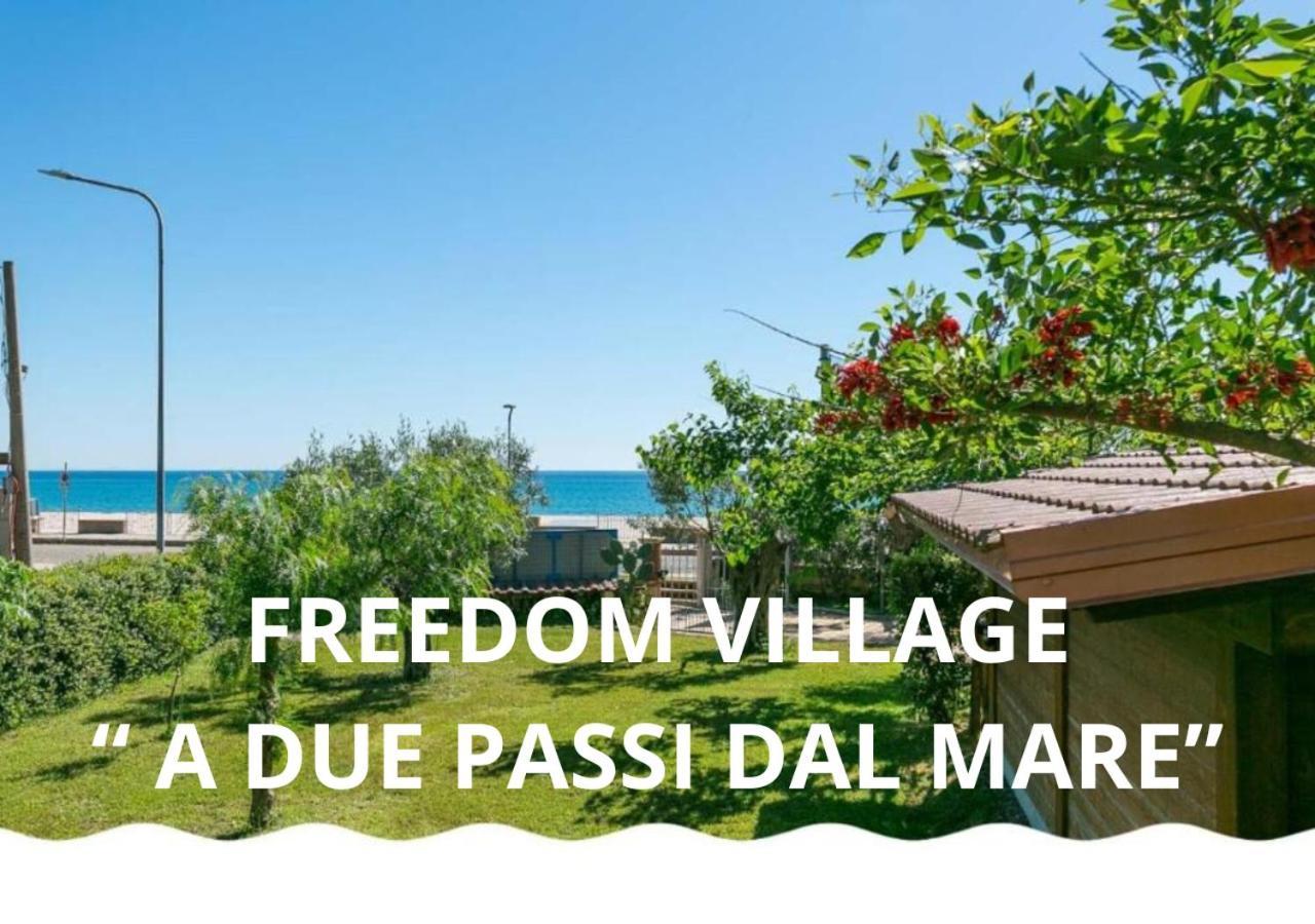 Freedom Village Soverato Marina Kültér fotó